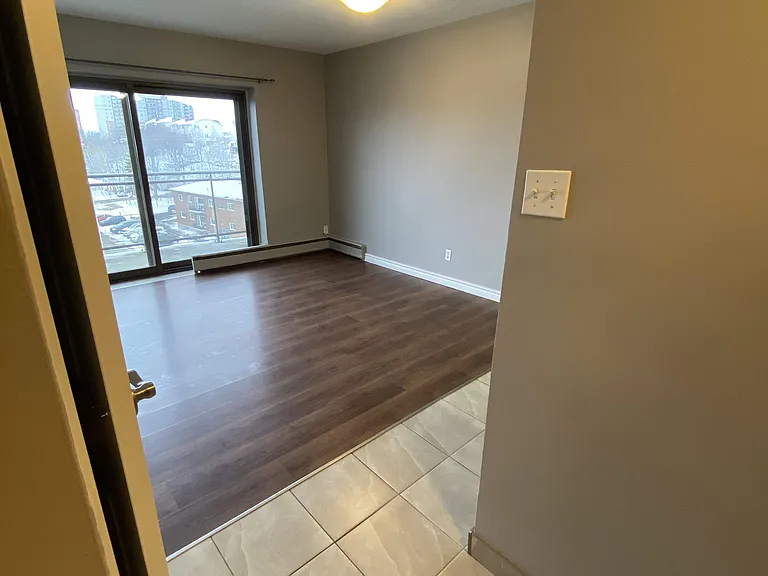 1720 Paris St — Photo 13