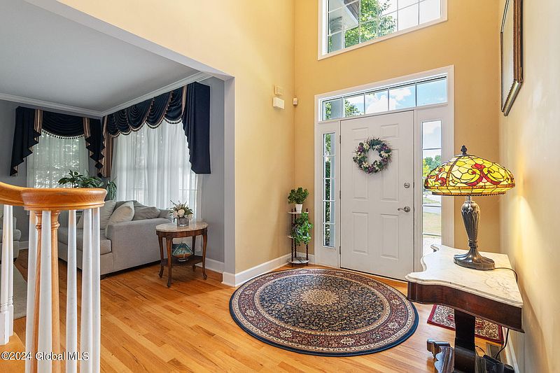 3rd image of 23 Eleanor Court