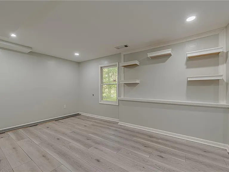 435 Little Pines Ct — Photo 6