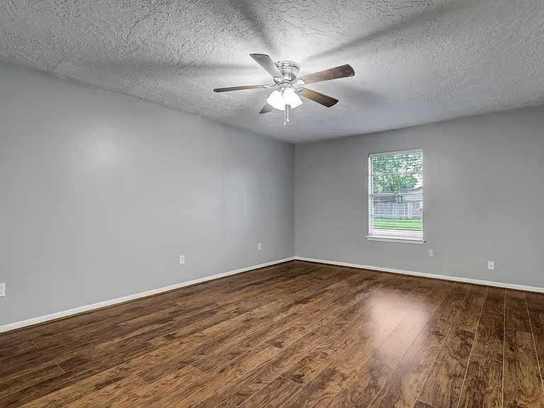 12346 Huntington Venture Dr — Photo 14