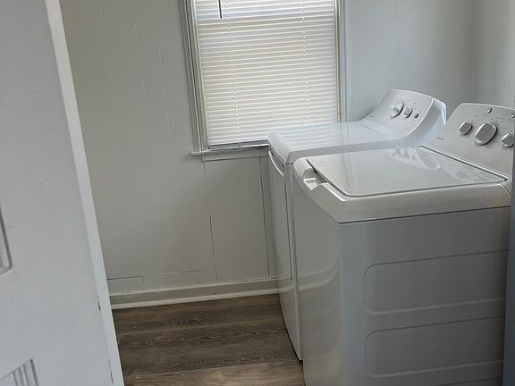 3rd image of 710 Kelton Ave #710