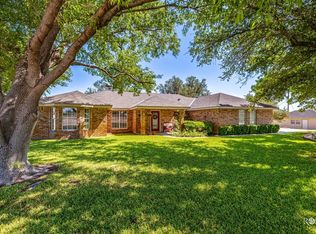 312 Valleyview Dr, Mertzon, TX 76941