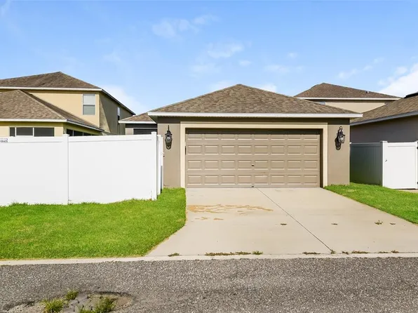 12022 Streambed Dr, Riverview, FL 33579