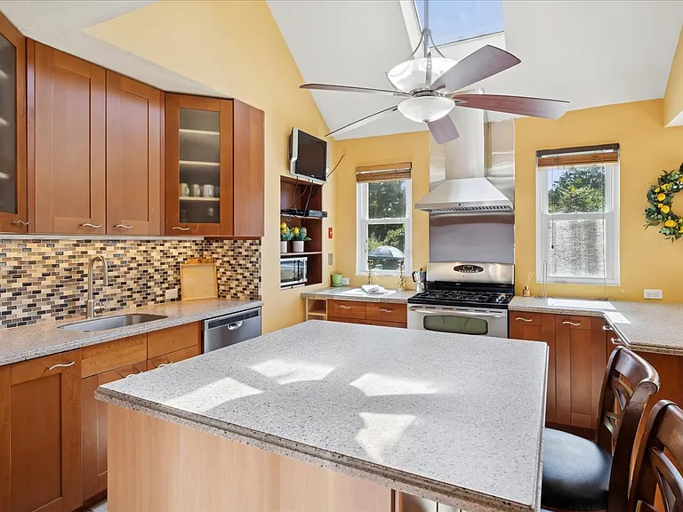 3 Meadowgrass Ln — Photo 15