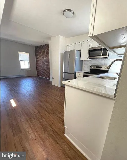 1 bed, 2124 sqft, $1,550 — Photo 3