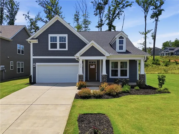 210 Founders Blvd, Central, SC 29630