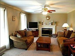 4th image of 1935 Claymont Dr