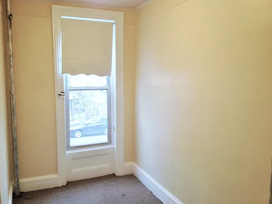 Rented by Remax Real Estate Professionals | media 39