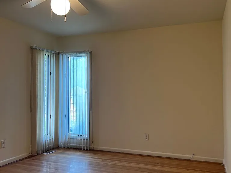8 Butler Pl — Photo 23