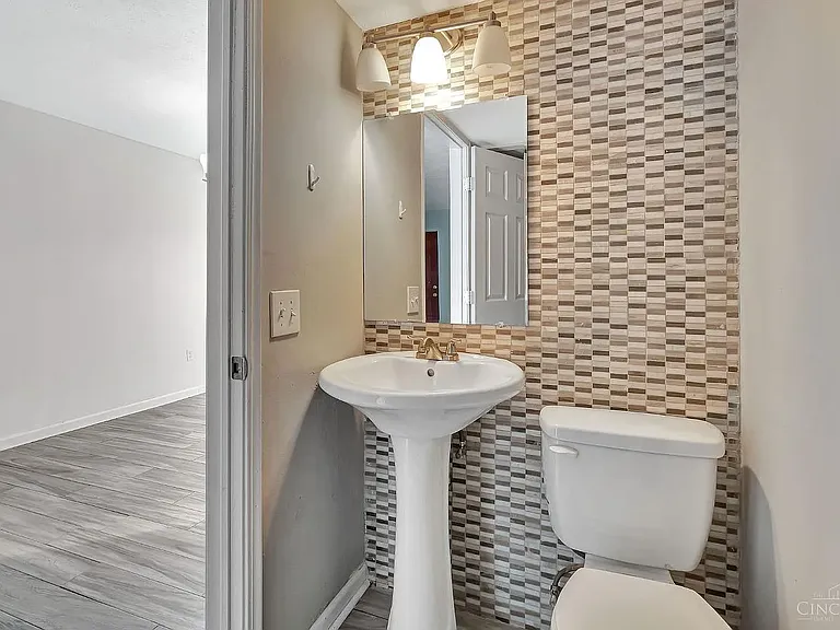 7752 Montgomery Rd #53 — Photo 8