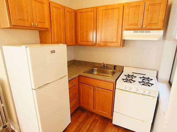 5th image of 1750 N Humboldt Blvd #405