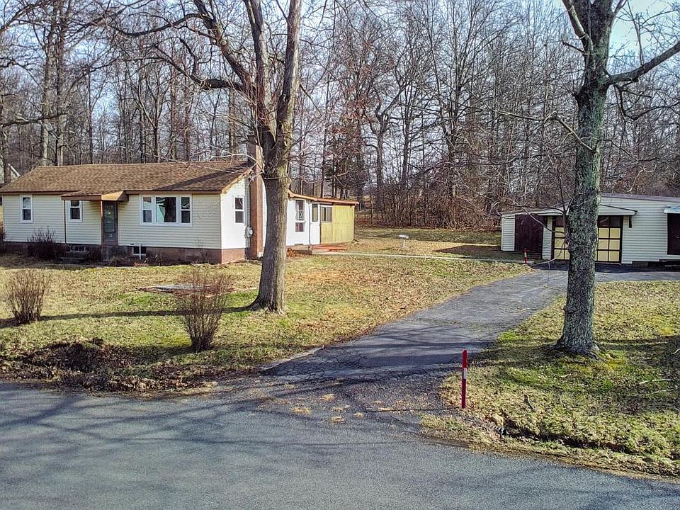 1st image of 1895 Quarry Rd