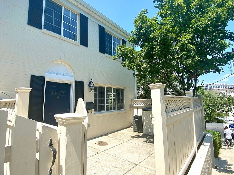 1st image of 1527 N Van Dorn St #1527
