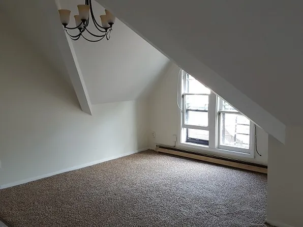 445 Oxford St #9, Rochester, NY 14607