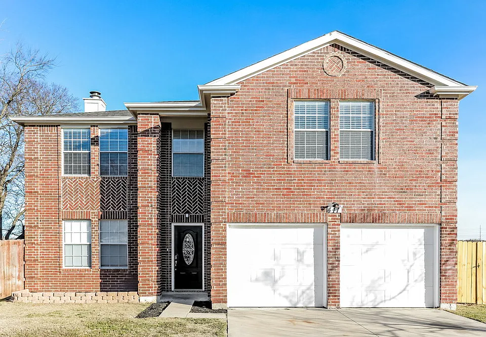 411 Harvard Dr