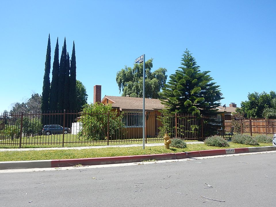 1st image of 15548 Harvest St