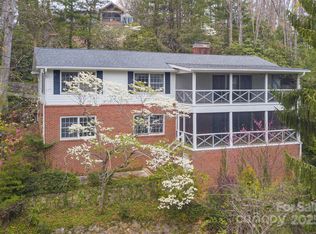 220 Ridge Rd, Waynesville, NC 28786