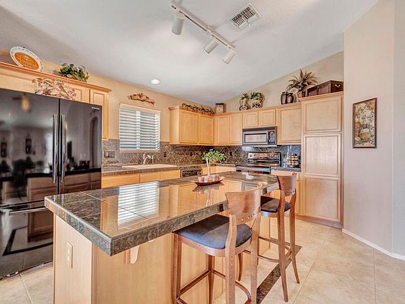 2nd image of 11836 W Maui Ln