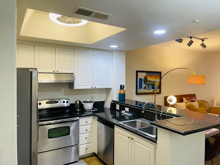 9263 Regents Rd #B207 — Photo 13