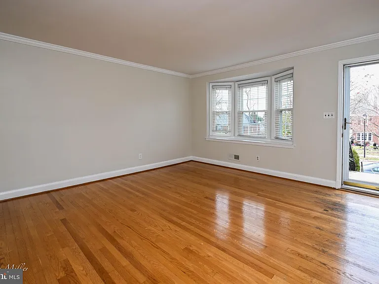 127 Stanmore Rd — Photo 5