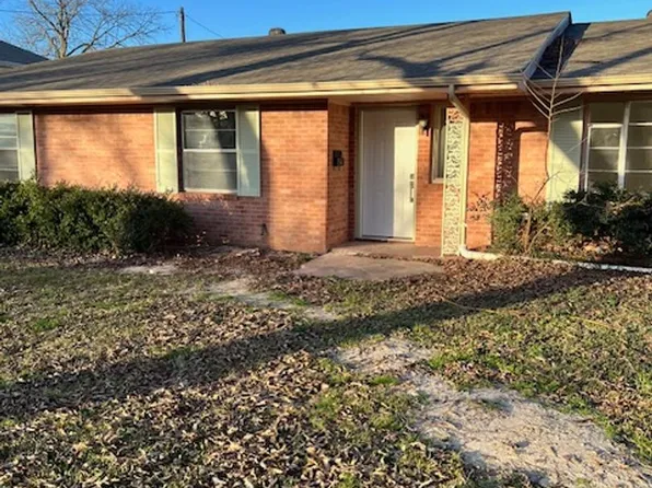 1705 Campbell St, Commerce, TX 75428