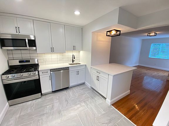 4th image of 107-121 E 14th Ave #121-A