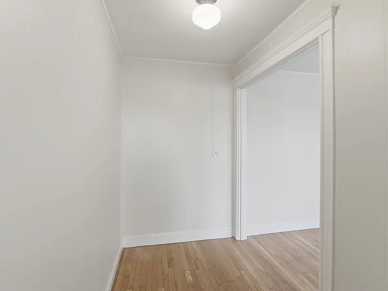 32 Greenwood Ave #20 — Photo 12