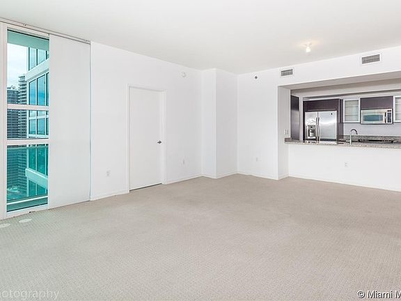5th image of 951 Brickell Ave APT 3511