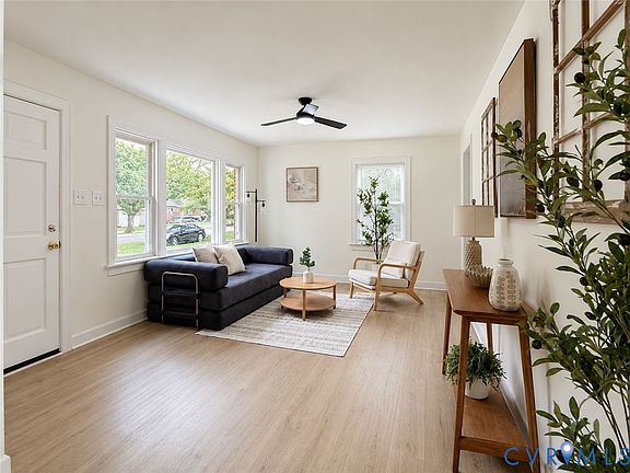 2nd image of 4218 Silbury Rd