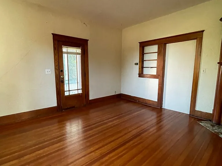 1127 Market St — Photo 3