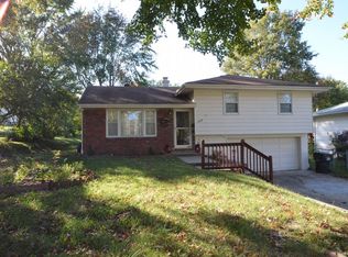 3318 S Hardy Ave, Independence, MO 64052