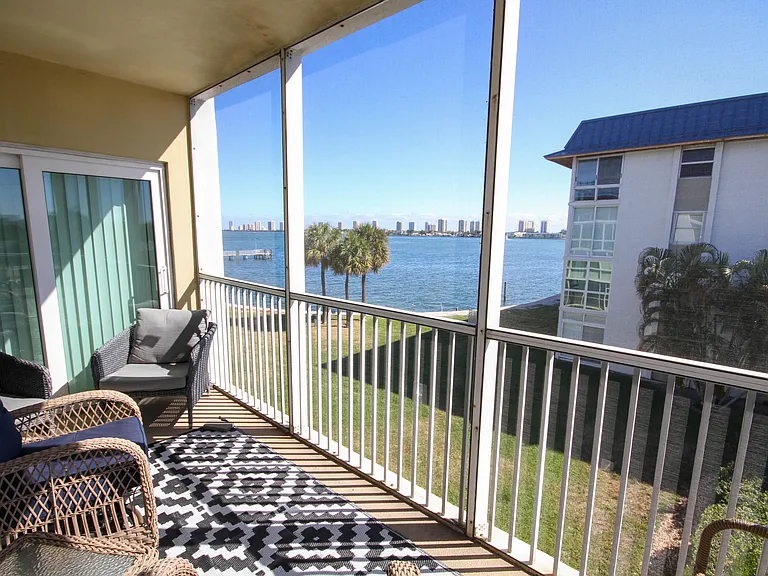 2936 Lake Shore Dr #310 — Photo 19