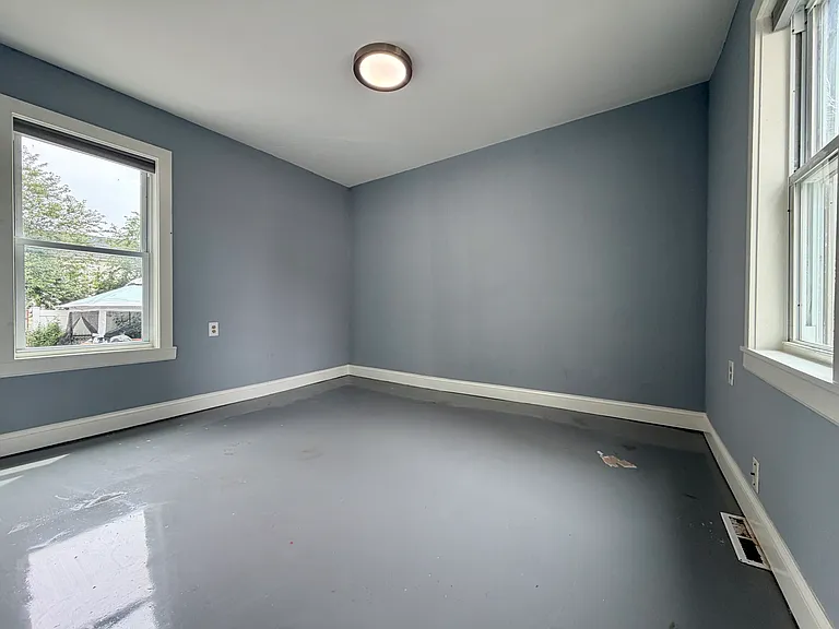 44 Everett St #1 — Photo 13