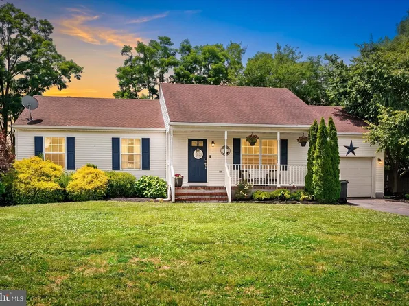 3 Nor Laine Dr, Cookstown, NJ 08511