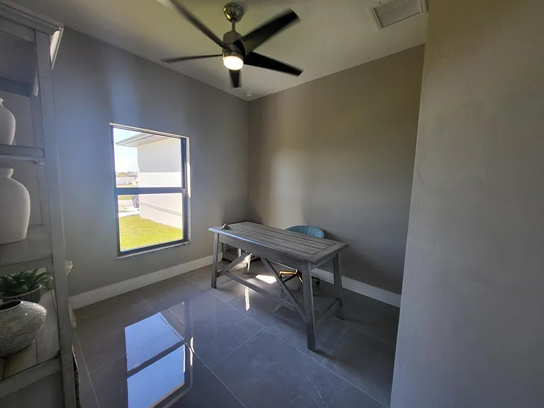 341 NW 7th Ave — Photo 14