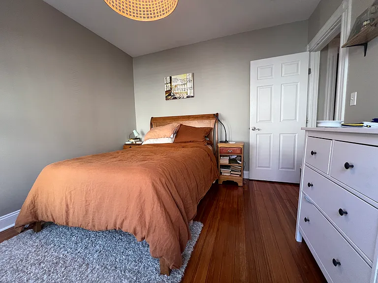 Please note: Photos taken prior to the current tenants. Furnishings will be different when showing.