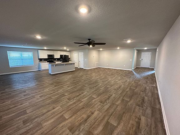 2nd image of 3880 Larry Furr Way