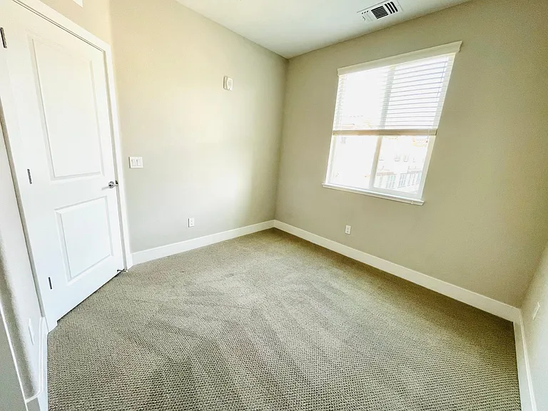 1595 Alviso St — Photo 8