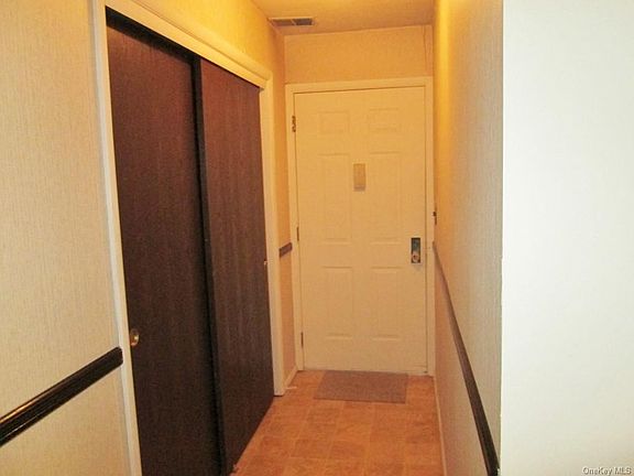 3rd image of 145A Flintlock Way