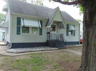 129 Whitelaw Ave, East Alton, IL 62024