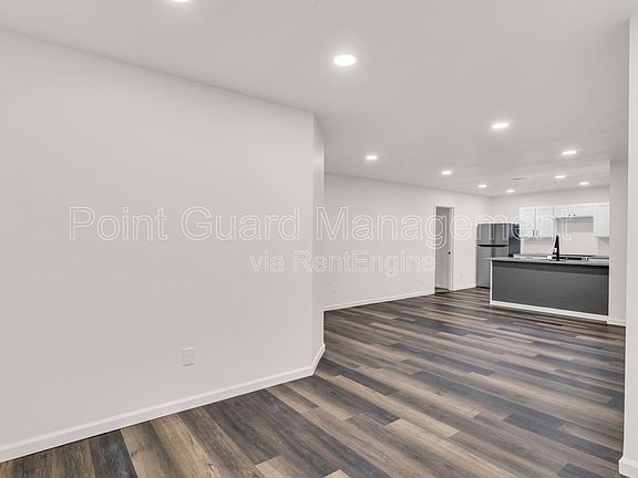 4th image of 955 S Leroy St APT 5