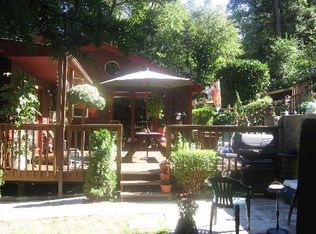 69 Engleside Ter, Sandy Hook, CT 06482