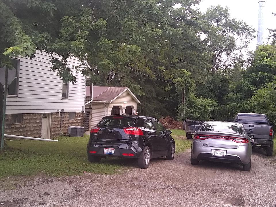 2nd image of 1051 Eastman St