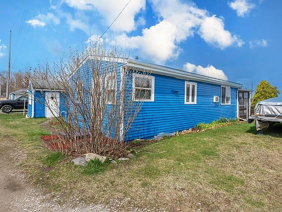 4th image of 1144 Lakeshore Dr