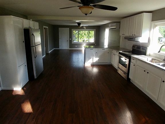 2nd image of 1807 E Millard St