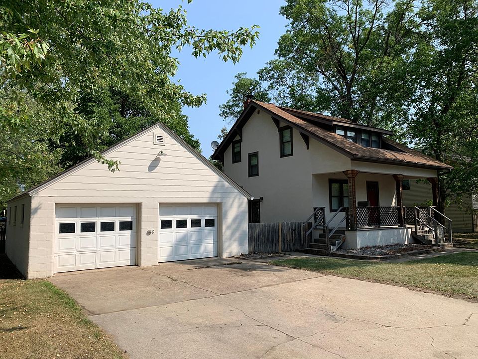 1st image of 2819 Veterans Dr