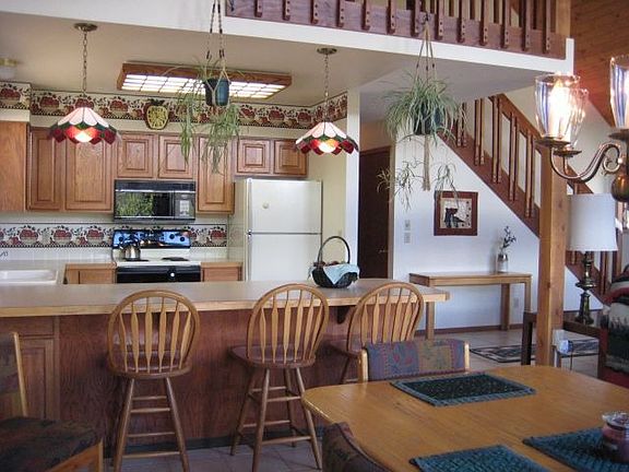 3rd image of 342 Fairview Blvd