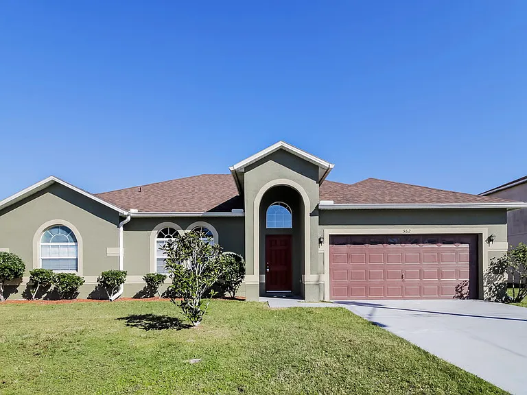 562 Bristol Cir — Photo 1