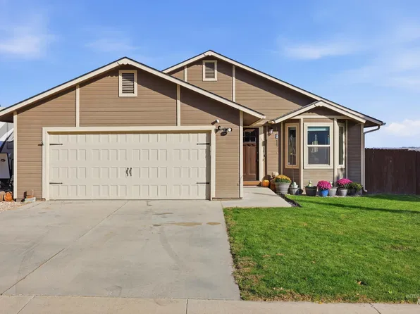 21270 Whittier Dr, Greenleaf, ID 83626