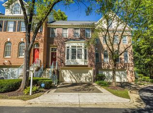 150 Rees Pl, Falls Church, VA 22046